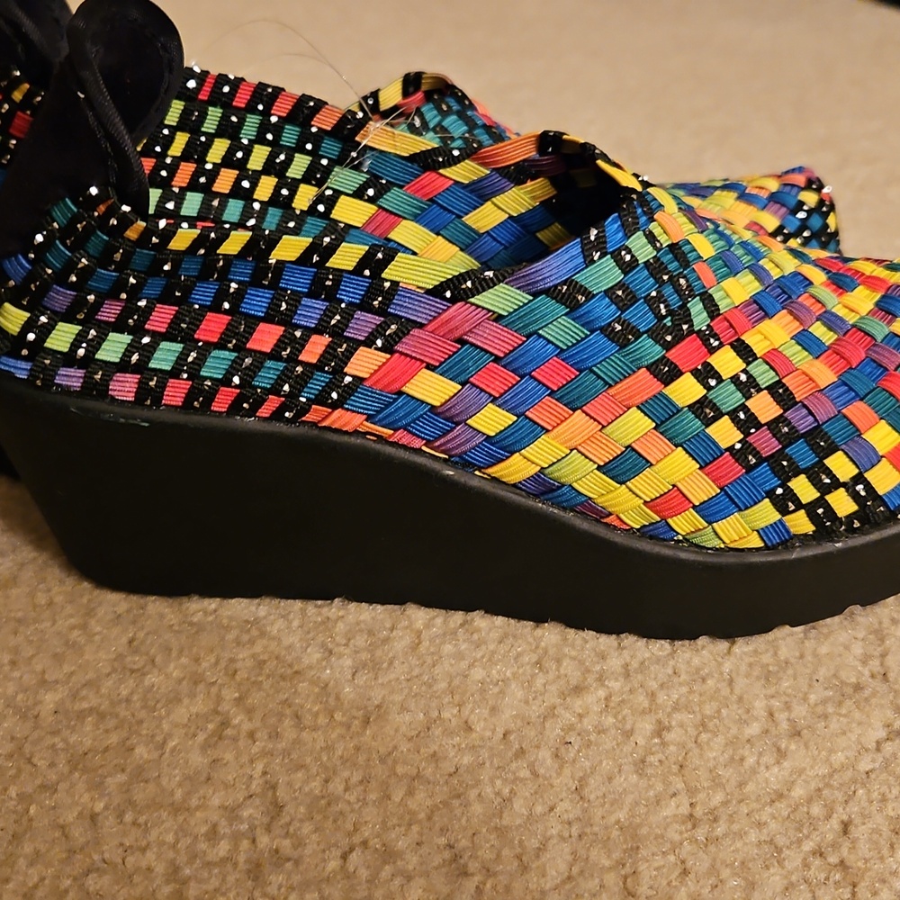 Shoes - Picture 2 of 6